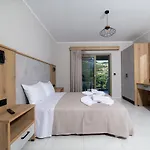 Sky View Kefalonia מלון Vóvikes